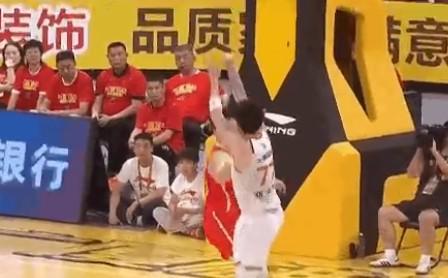 开云公司-正负值-20全场最低，张镇麟总决赛15连胜纪录遭终结